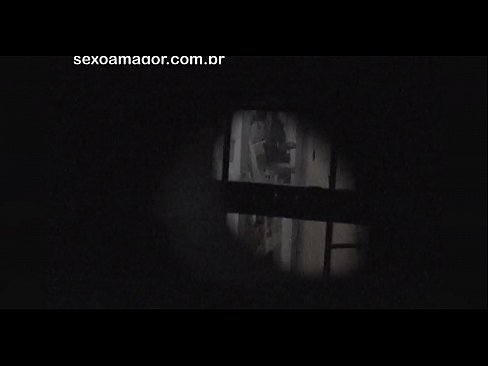 ❤️ Блонди ба таври махфӣ аз ҷониби як сайёҳи ҳамсоя, ки паси хиштҳои холӣ пинҳон шудааст, сабт мешавад ❤❌ Суперпорно дар tg.xxxomg.ru ❌️❤